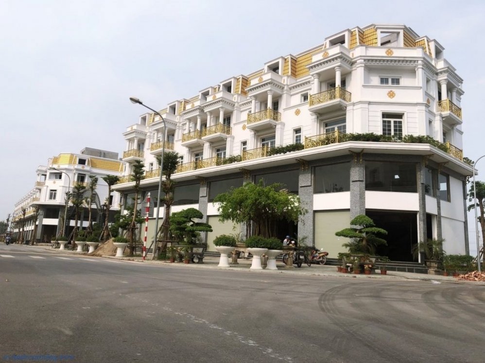 Nhà 3 lầu đẹp Nhà 3 lầu đẹp