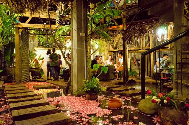 Thiết kế nhà hàng đơn giản