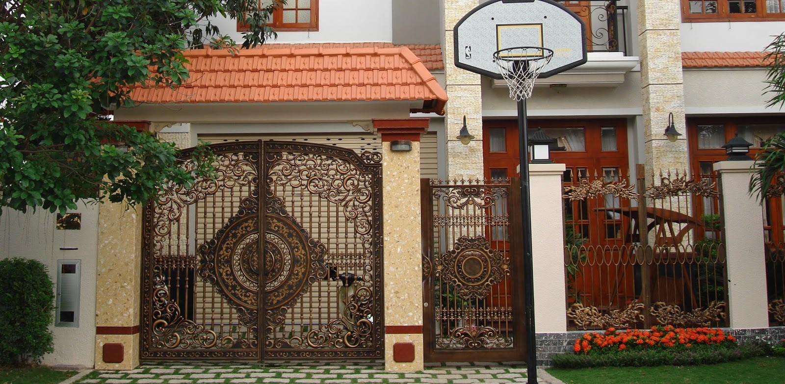 Thiết kế cổng nhà