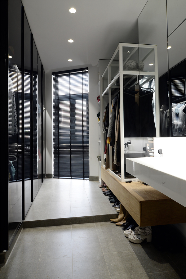 Mẫu nhà phố 6 cạnh, thiết kế khéo léo của kiến trúc sư